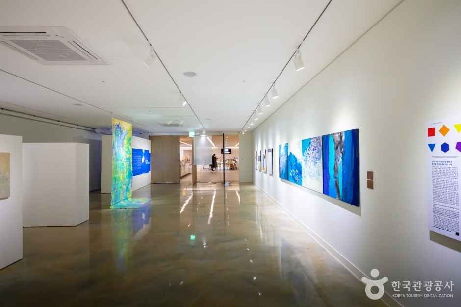 비오케이아트센터 (1)