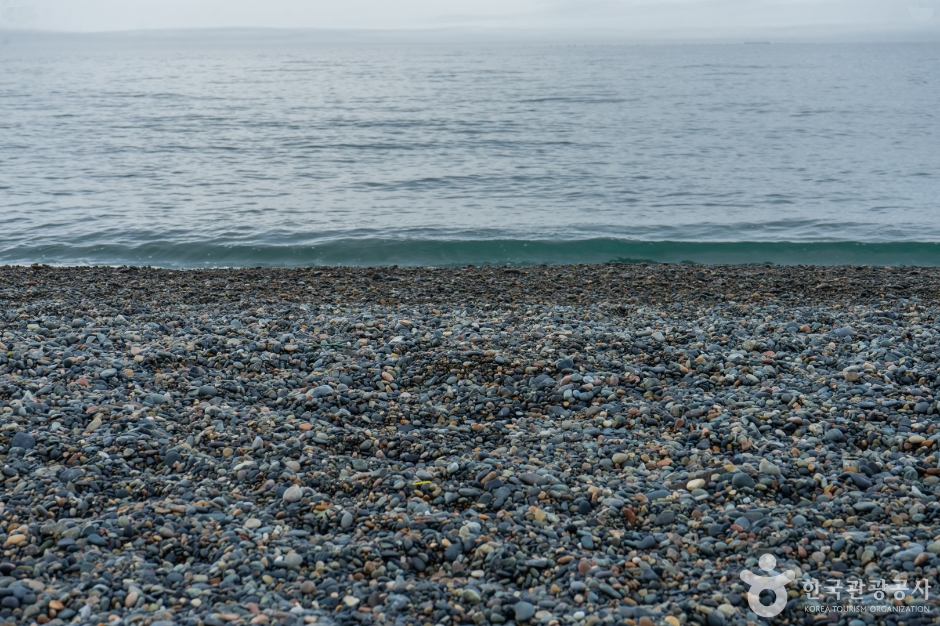 강동몽돌해변 (정자해변)
