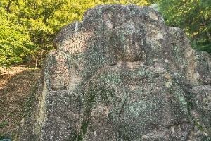 어물동 마애여래좌상