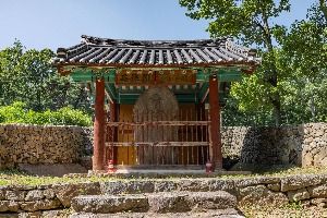 강화 장정리 석조여래입상