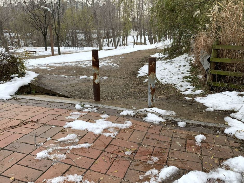 두리생태공원_출입로 경사로