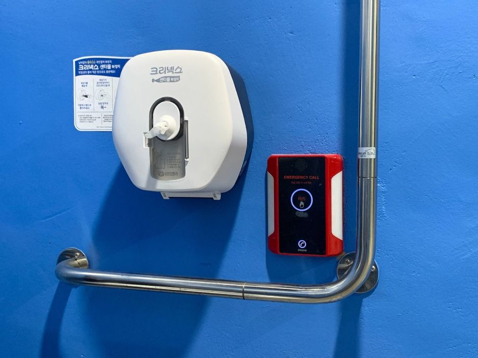 상상플랫폼_3층 중앙 엘리베이터 앞 장애인 화장실(남) 비상벨