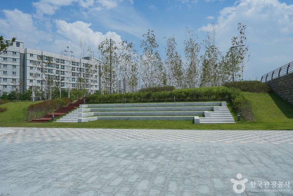 송도랜드마크시티1호수변공원(11)