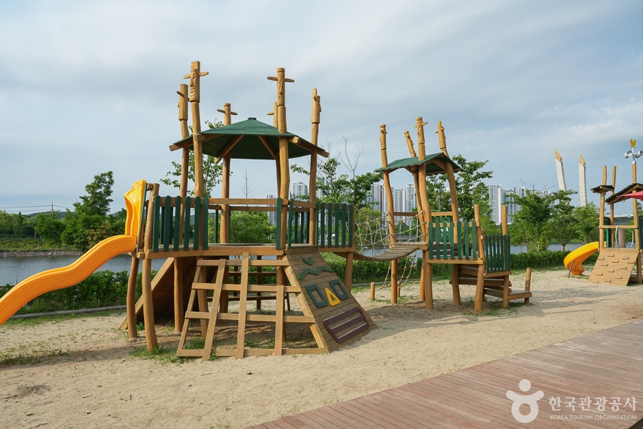 아라천환경놀이터