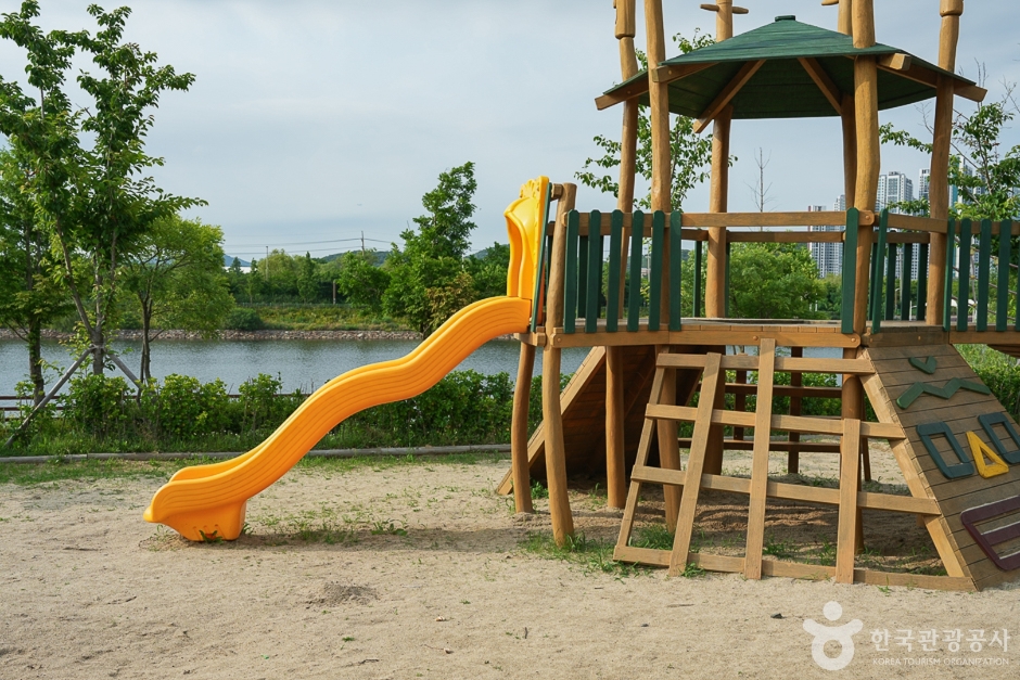 아라천환경놀이터8