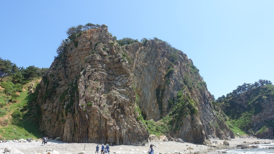 용틀임 바위_3_국가지질공원