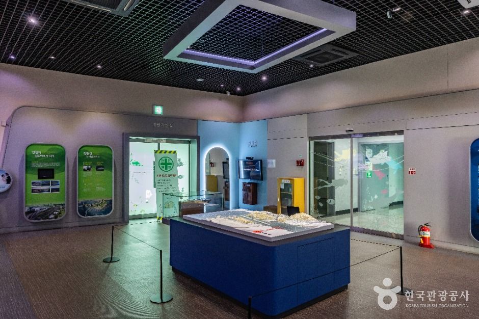 인천_인천항 갑문 (4)