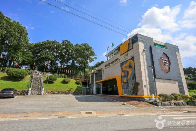 [경기] 지평지구전투전적비