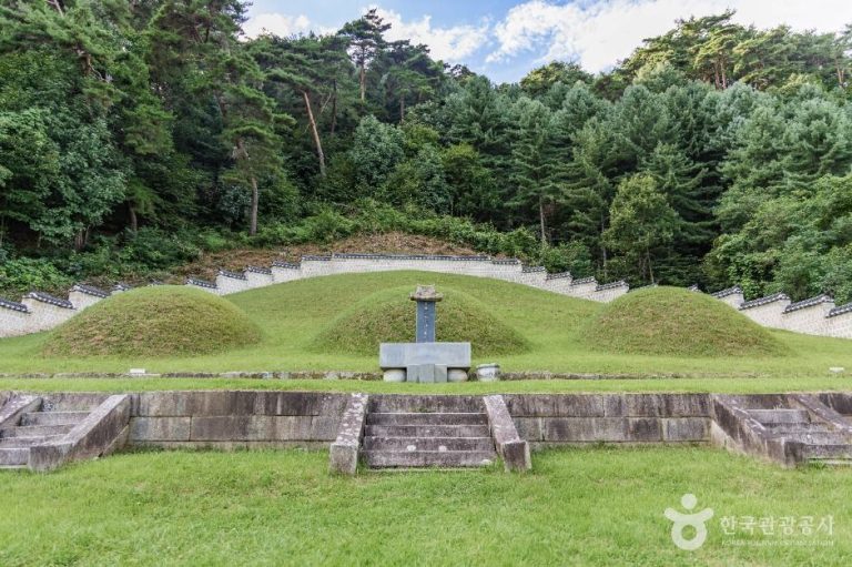 [강원] 신장절공묘역