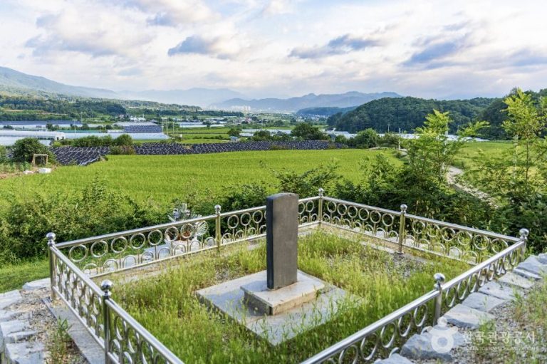 [강원] 필리핀군 전투전적비