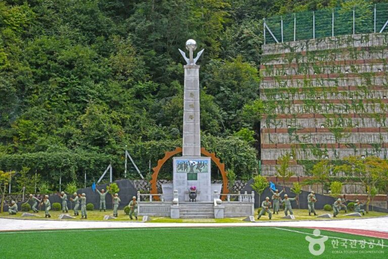 [강원] 학도병충혼탑