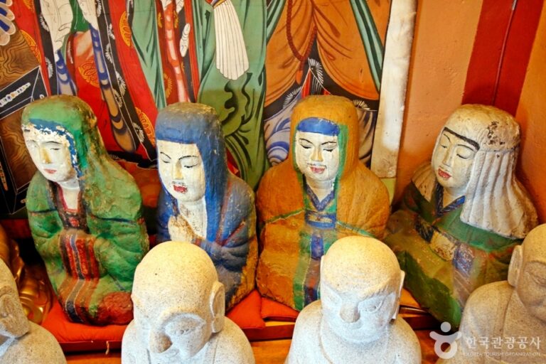 [충북] 충주 신흥사 석조 나한상