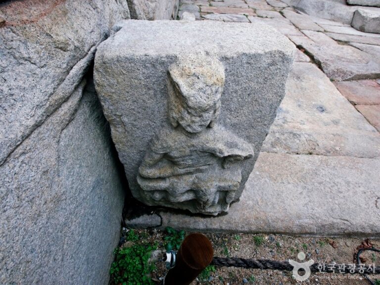 [충북] 충주 미륵대원지 석조보살의좌상