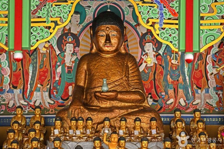 [충북] 괴산 보안사 석조약사여래좌상