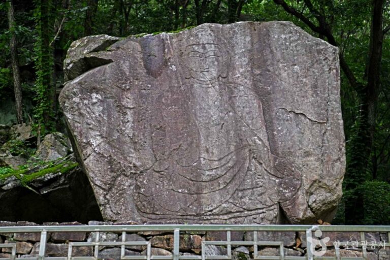 [충북] 괴산 삼방리 마애여래좌상