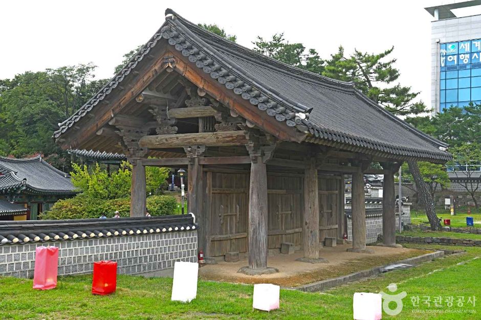 강릉 임영관 삼문 (3)