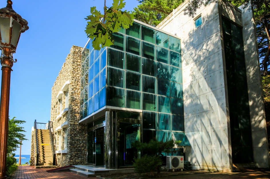 화진포의 성 김일성 별장_1