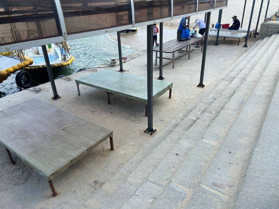 사근진해변_평상 (계단있음)