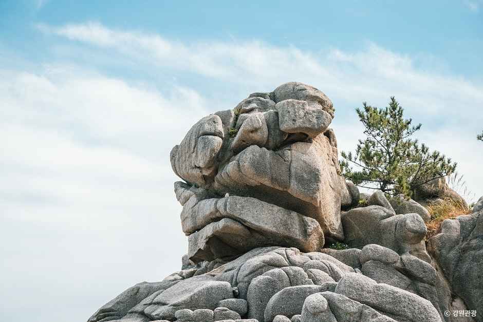 고성_송지호 해안 서낭바위 (8)