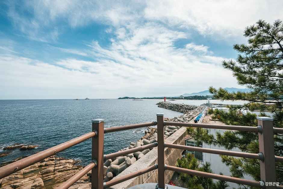 고성_송지호 해안 서낭바위 (2)