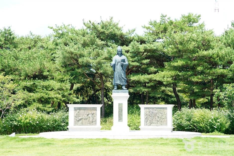 윤희순의사 동상 (06)