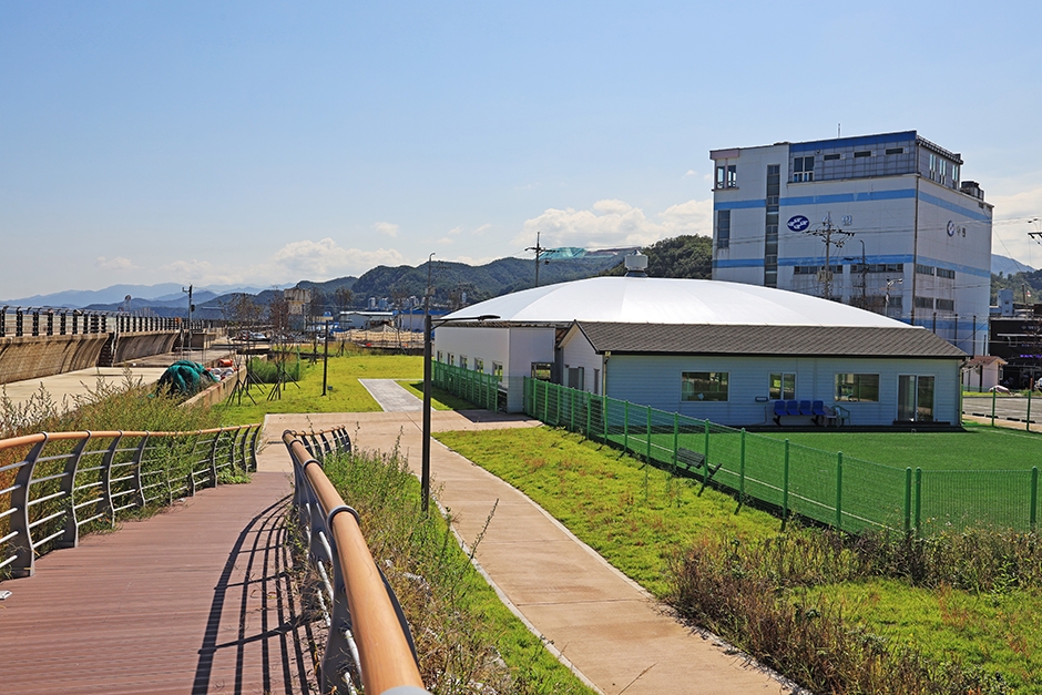 강원도_삼척시_이사부광장_전경 (4)