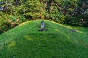 원주 운곡원천석묘역