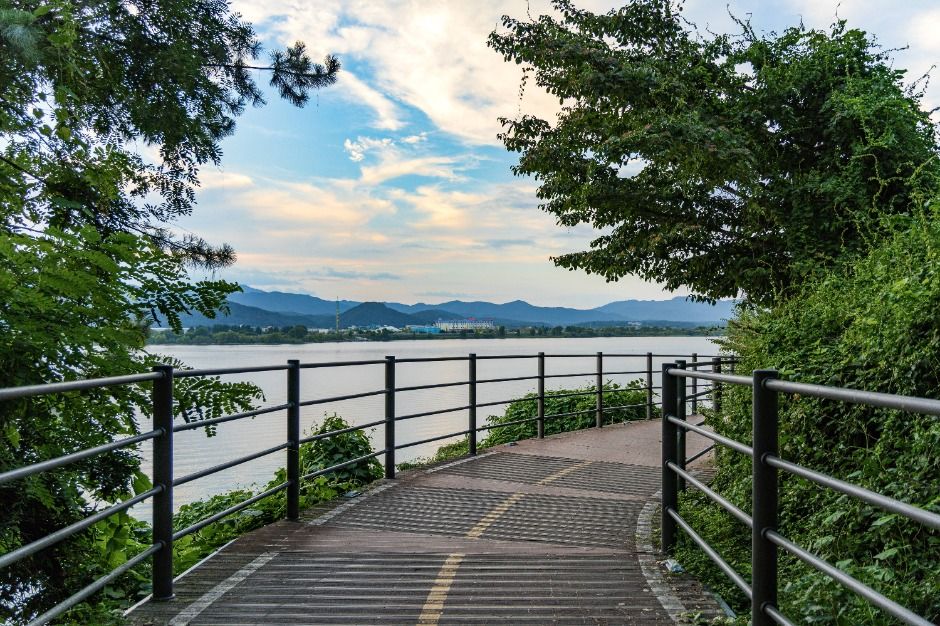 춘천_춘천시 수변공원 (2)