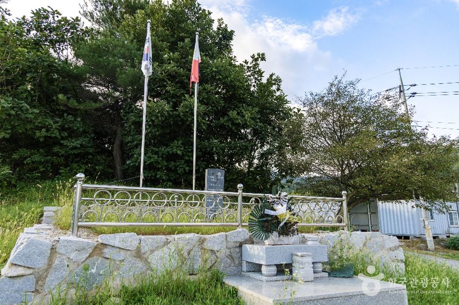 양구_필리핀군 전투전적비 (2)