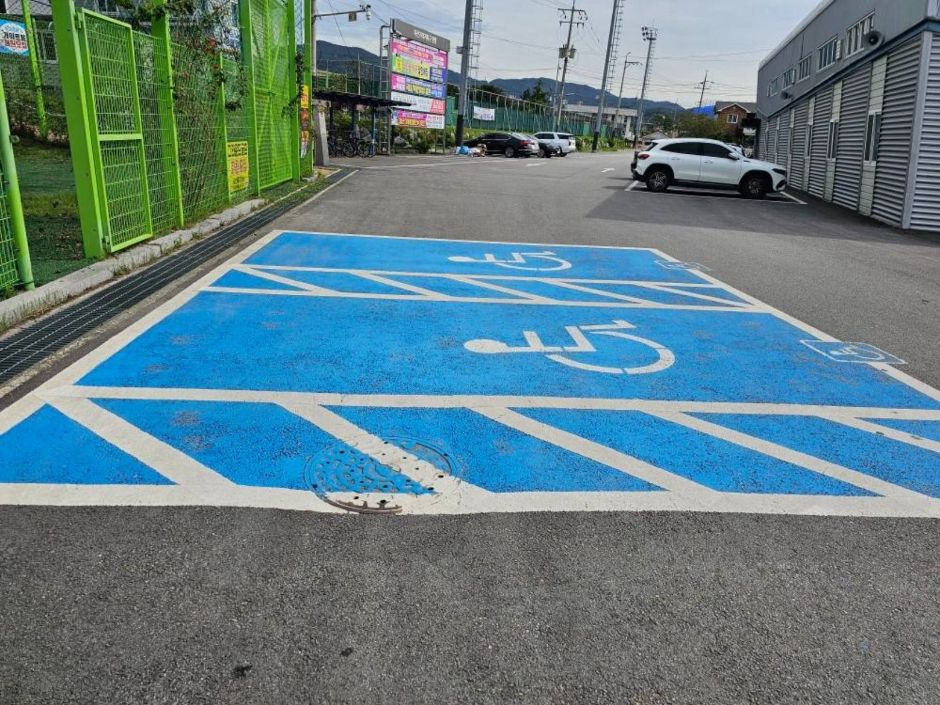 갈산공원_장애인주차장