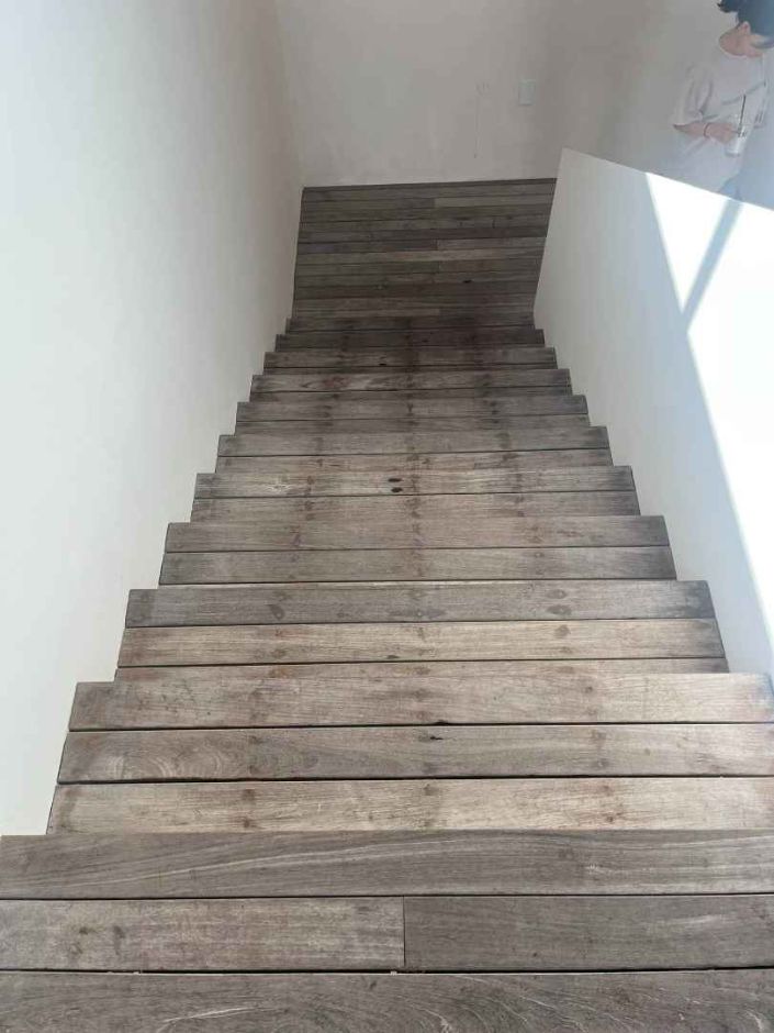 더헤븐 리조트_1층 부대시설 가는길 계단