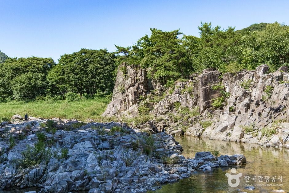 연천_동막골 응회암 (한탄강 유네스코 세계지질공원) (2)