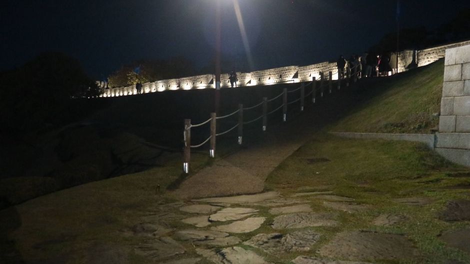 동북공심돈_올라가는 진입로