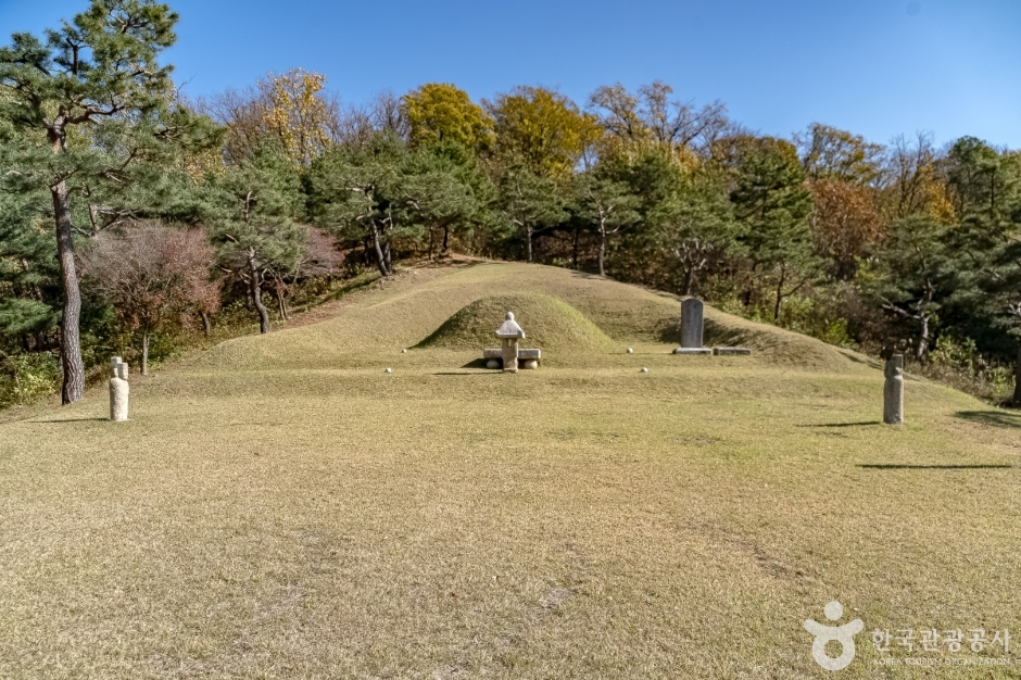 둔촌이집묘역 (2)