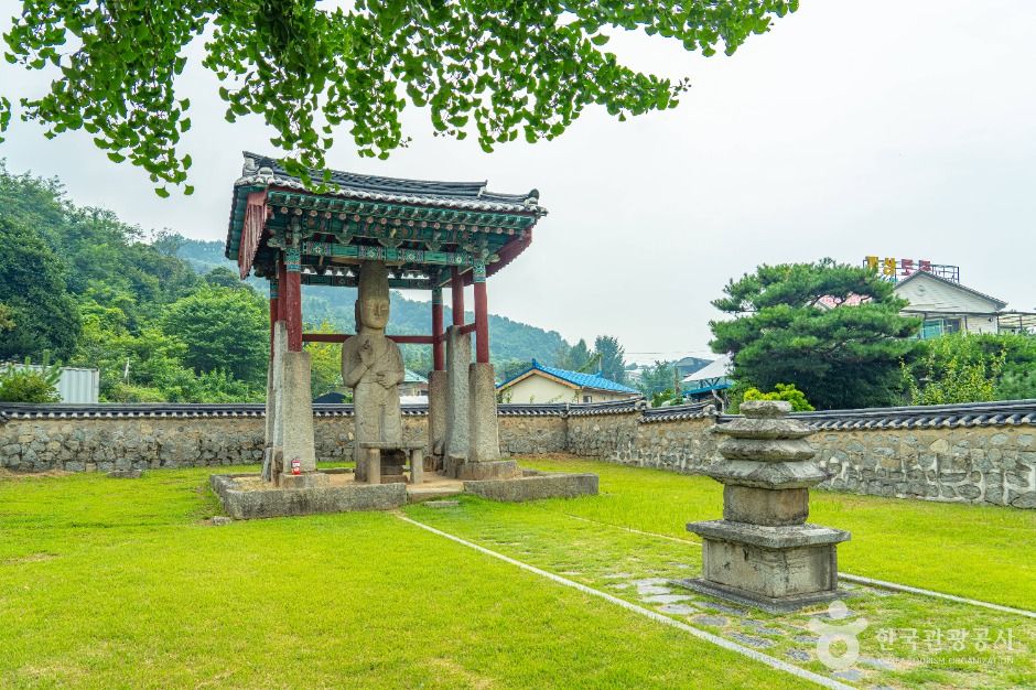 안성_매산리석불입상 (3)