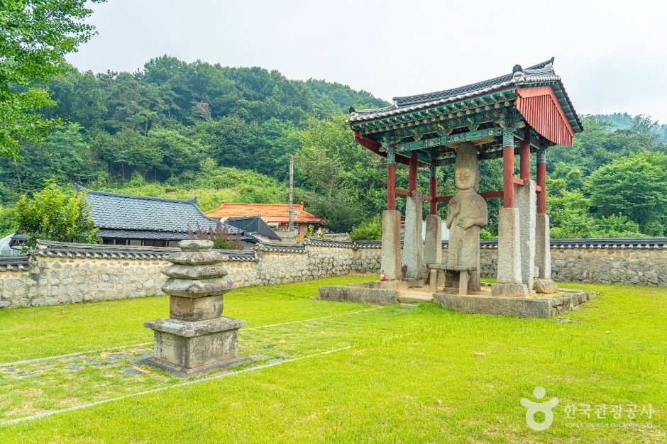 안성_매산리석불입상 (6)