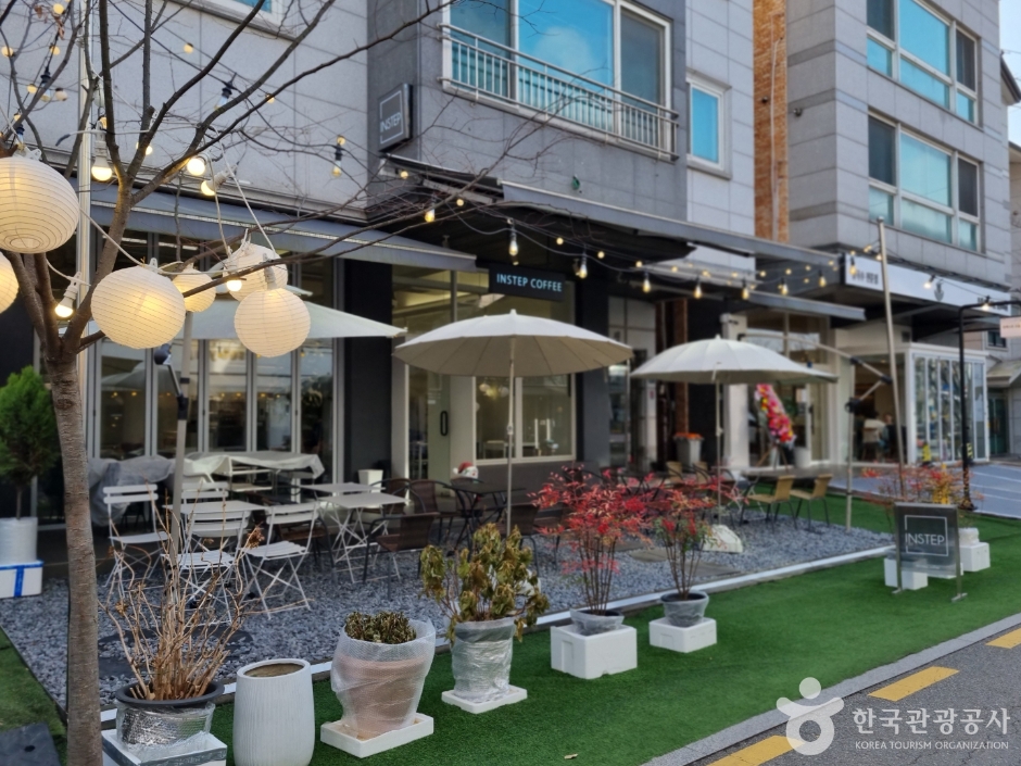 보정동카페거리_1