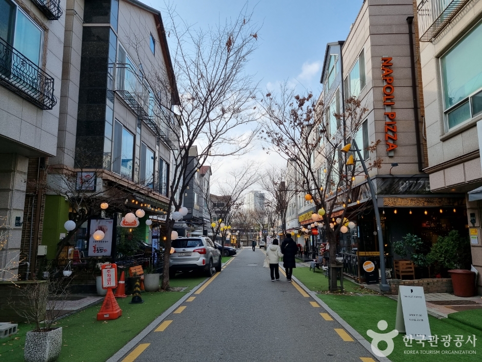 보정동카페거리_2