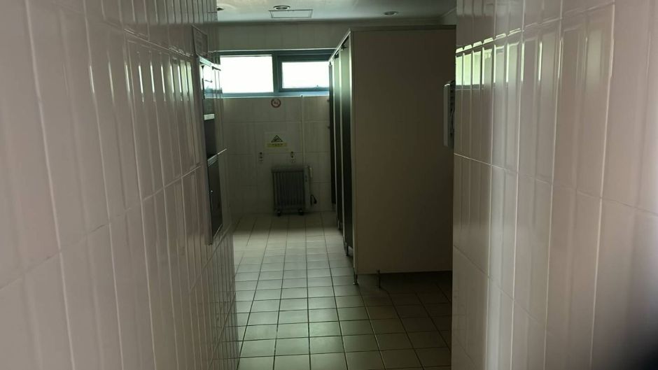 시흥시청소련수련관_ 화장실 내부