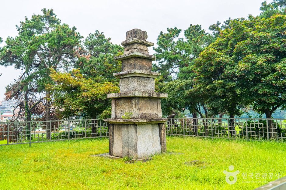 안성_안성도기동삼층석탑 (8)