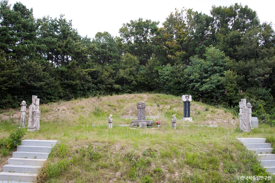 <안성_영창대군_묘_전경>, 한국민족문화대백과사전(encykorea.aks.ac.kr), 한국학중앙연구원’ onclick=’openWpModal(this.src)’><img src=