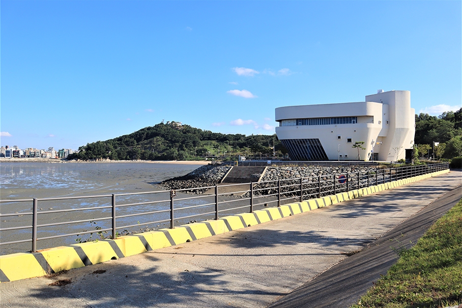 경기도_시흥시_오이도기념공원_기념박물관