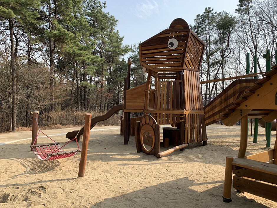 경기도_용인시_정암수목공원_다람쥐미끄럼