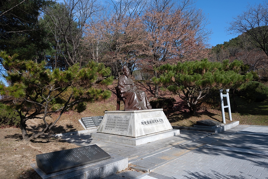 경기도_포천시_청성역사공원_최익현선생동상