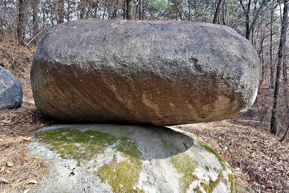 안성_팔봉산 흔들바위 (4)