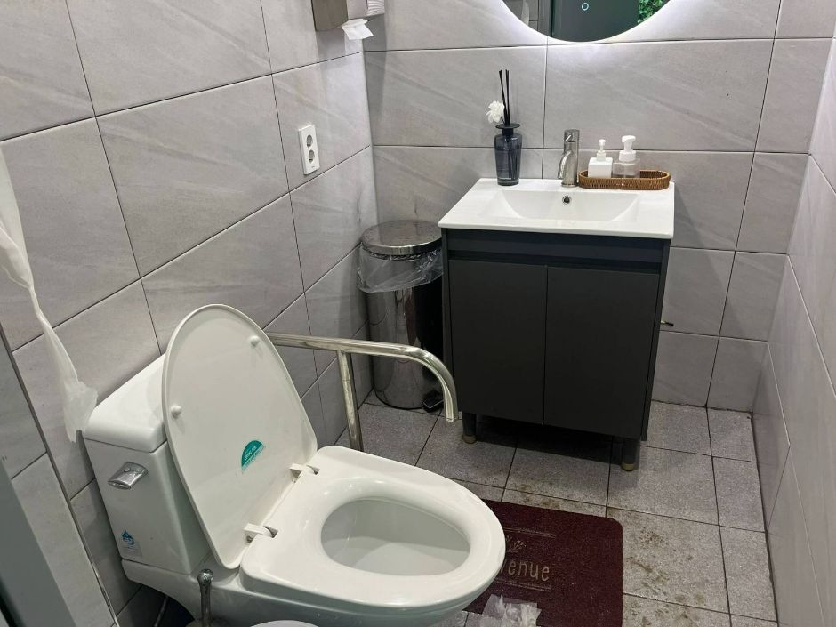 수연산방_화장실 내부