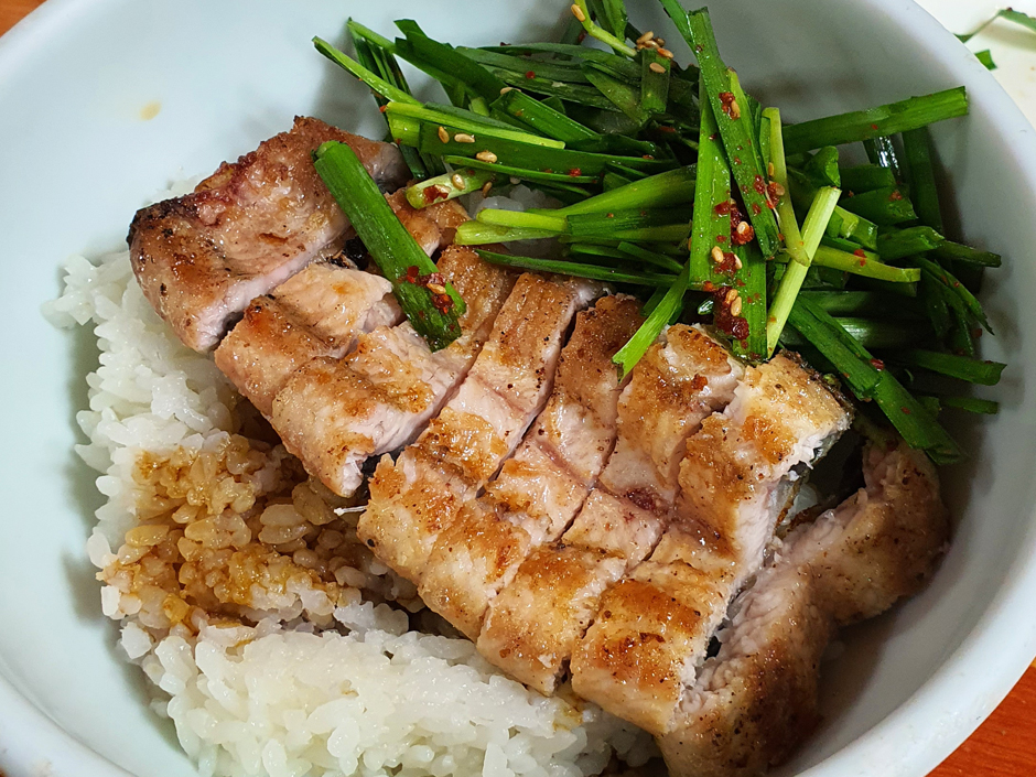 서울_용산구_일미장어_장어밥부추