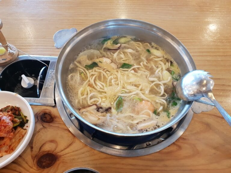 [경기] 작동홍두깨칼국수