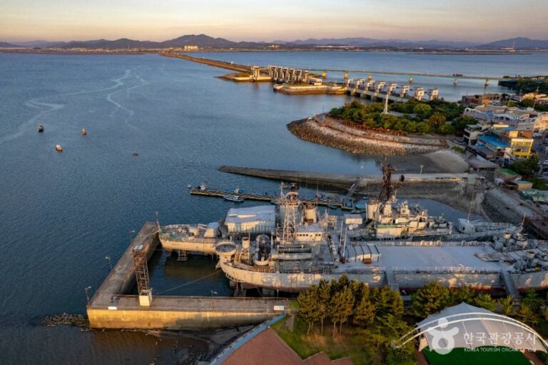 [충남] 삽교호 함상공원