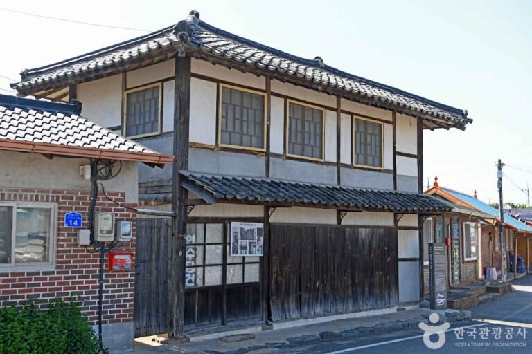 [충남] 강경 구 연수당 건재 약방